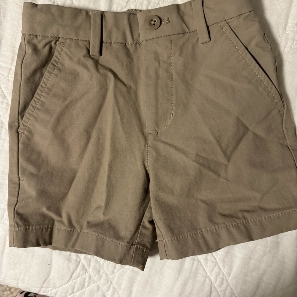 Vineyard Vines performance shorts